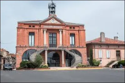Ville de l'aire d'atraction Montalbanaise, &agrave; la confluence du Tarn et de l'Aveyron, Lafran&ccedil;aise se situe dans le d&eacute;partement ...
