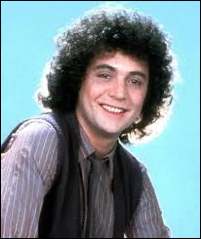 Quel chanteur a interpr&eacute;t&eacute; le tube "Born To Be Alive" en 1978 ?