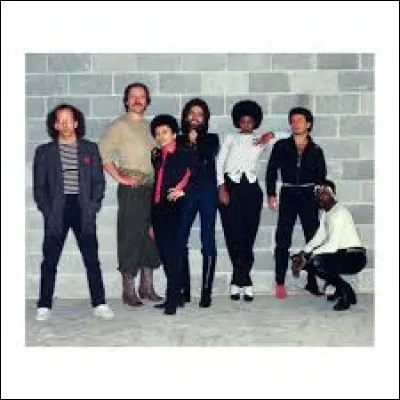 Quel groupe a interpr&eacute;t&eacute; le tube "Funkytown" en 1979 ?