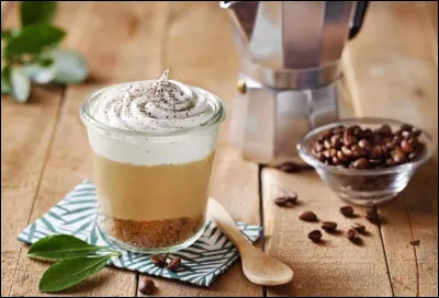 Quel ingr&eacute;dient n'entre PAS dans la composition d'un caf&eacute; li&eacute;geois ?