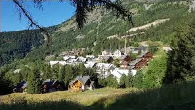 Dans quel d&eacute;partement se situe Oz ?