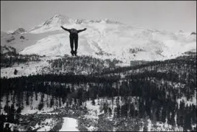 Quelle station suisse a accueilli deux fois les Jeux d'hiver, en 1928 et 1948 ?