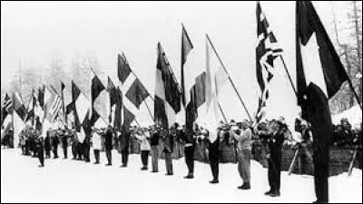 Combien de pays participaient aux premi&egrave;res &eacute;ditions ?