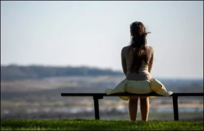 Quand tu es seule, tu te sens...