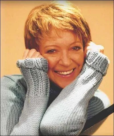 Chanteuse mais aussi compositrice pour Serge Lama 'Je suis malade', c'est