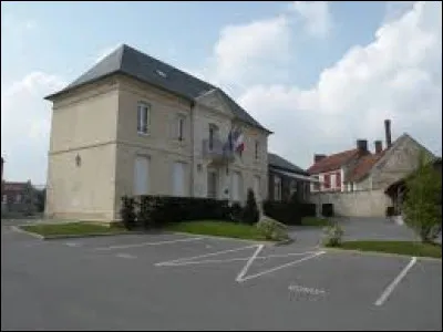 Je vous emm&egrave;ne maintenant &agrave; Berthecourt. Village Isarien, il se situe en r&eacute;gion ...