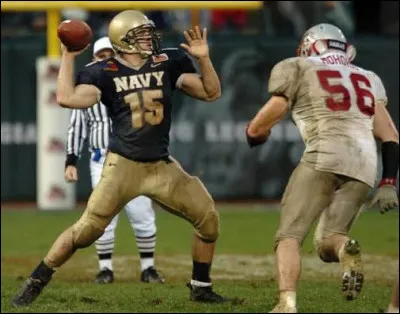 Quel joueur dirige le jeu au football am&eacute;ricain ?