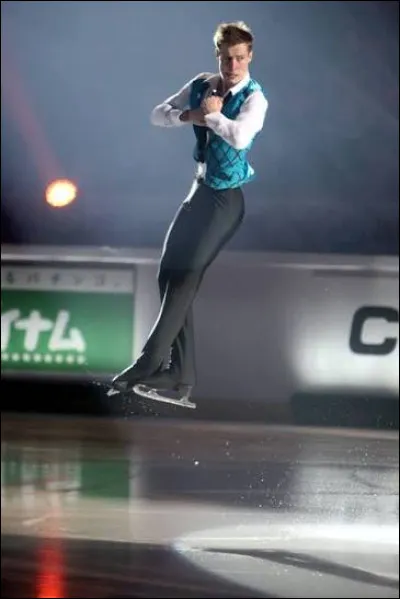 Comment nomme-t-on le saut le plus difficile &agrave; r&eacute;aliser en patinage artistique ?