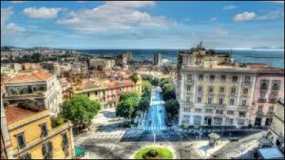 Quelle est cette ville, capitale de la Sardaigne ?