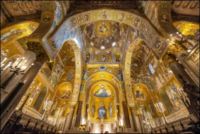 Quelle est cette ville o&ugrave; vous pourrez visiter le "palais des Normands" ?