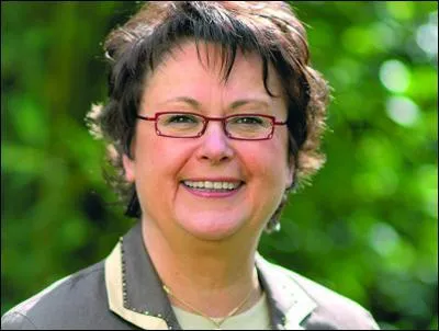 Ancienne ministre du logement, c'est toujours pareil... c'est