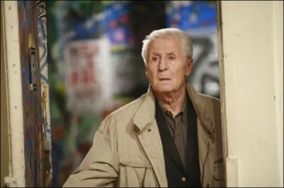 Peandant 24 ans il a t le bras droit du commissaire Moulin, c'est