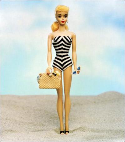 En quelle anne fut commercialise la premire Barbie, inspire du mannequin Allemand Bild Lilli ?