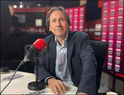 &Agrave; quel groupe J&eacute;r&ocirc;me Guedj appartient-il ?