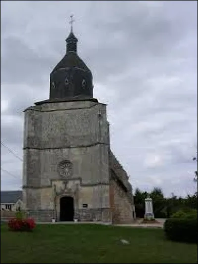 Voici l'&eacute;glise Notre-Dame, aux &Eacute;tilleux. Village de l'arrondissement de Nogent-le-Rotrou, dans le parc naturel r&eacute;gional du Perche, il se situe dans le d&eacute;partement ...