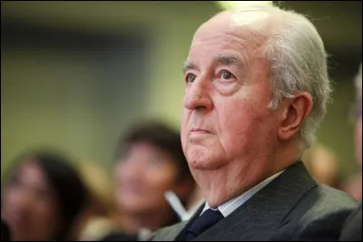 Monsieur Balladur est un homme d'&Eacute;tat fran&ccedil;ais. Il est Premier ministre de 1993 &agrave; 1995. Quel est son pr&eacute;nom ?