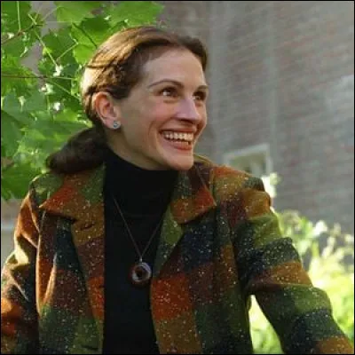 Dans quel film sorti en 2004 Julia Roberts incarne-t-elle un professeur d'art ?