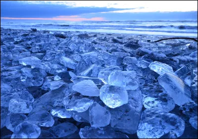 Sachant que la ''Jewelry Ice Beach'' est &agrave; ''Ōtsu'', dans quel pays est-elle situ&eacute;e ?