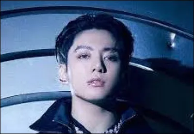 De quelle nationalit&eacute; est-il ?