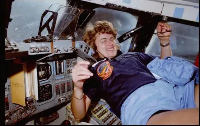 L'ancienne astronaute am&eacute;ricaine, Shannon Lucid, d&eacute;tient en 1996, le record...