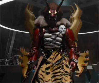 Qui est son bras droit ?