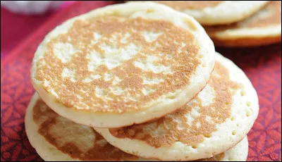 Quel est le nom de ces petites cr&ecirc;pes confectionn&eacute;es traditionnellement lors du Mardi gras en Angleterre ?