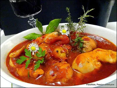 Avec quoi ce plat appel&eacute; ''Pieds et paquets associant tripes et pieds d'un animal, sp&eacute;cialit&eacute; de Sisteron mais aussi de Marseille, est-il r&eacute;alis&eacute; ?