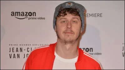 Ok, on passe aux chansons parodiques : qui parodie Mario dans son titre "Luigi clashe Mario" ?