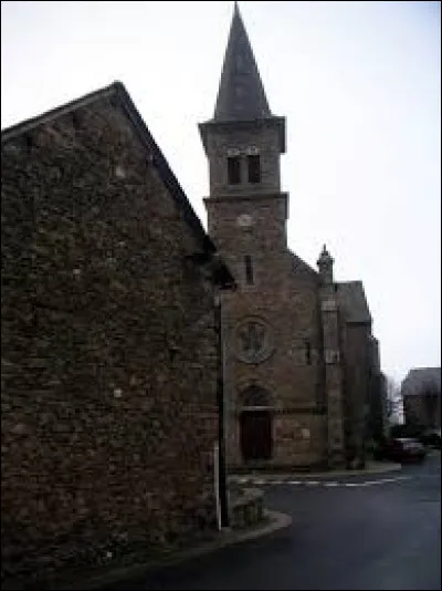 Voici l'&eacute;glise Saint-Blaise, &agrave; Meljac. Village de l'arrondissement de Villefranche-de-Rouergue, il se situe dans l'ex r&eacute;gion ...