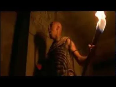 Nexusis aux Gaulois dans la pyramide : Ce tombeau sera votre _____