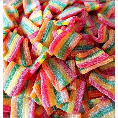 Quelqu'un de bizarre te tend un bonbon que fait tu ?