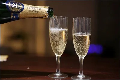 De quoi sont compos&eacute;es les bulles de champagne ?