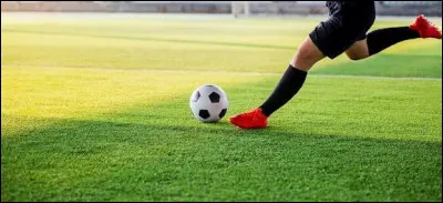 Quelles ann&eacute;es correspondent aux victoires de la France &agrave; l'Euro de football ?