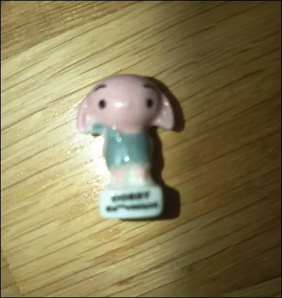 Qui est cet(te) elfe de maison ?