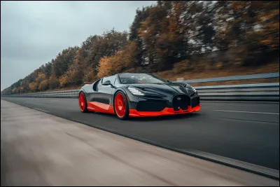 Superbe Bugatti, et de plus...