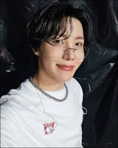 Laquelle de ces chansons est de lui ?