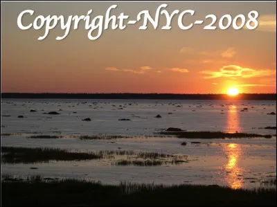 Quand le soleil se couche sur la ville de Rimouski situ&eacute;e au bord du fleuve Saint-Laurent, o&ugrave; est-on ?