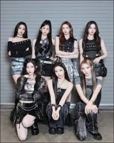 Comment s'appelle leur premi&egrave;re chanson ?