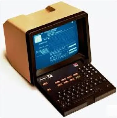 Quel est le nom officiel de l'appareil commun&eacute;ment appel&eacute; &laquo; Minitel &raquo;, distribu&eacute; par France T&eacute;l&eacute;com &agrave; partir de 1982 ?