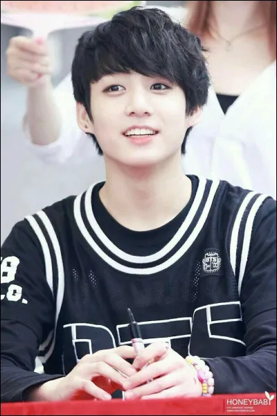 &Agrave; quel &acirc;ge Jungkook est-il devenu trainee ?