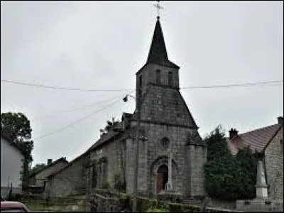 Voici l'&eacute;glise Saint-Pierre-et-Saint-Paul, &agrave; La Chaussade. Village n&eacute;o-aquitain, dans l'arrondissement d'Aubusson, il se situe dans le d&eacute;partement ...