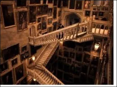 Combien y a-t-il d'escaliers &agrave; Poudlard ?