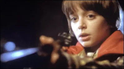 Avec quel objet dispara&icirc;t il ?