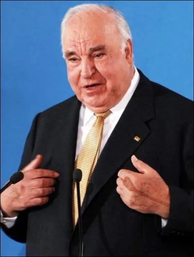 Quel est cet homme politique allemand qui fut Chancelier  partir de 1982 en succdant  Helmut Schmidt ?