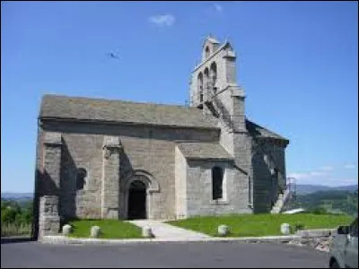 Nous d&eacute;marrons notre balade du soir au pied de l'&eacute;glise Saint-Mary, &agrave; Albaret-Sainte-Marie. Village de l'arrondissement de Mende, sur les bords de la Truy&egrave;re, il se situe dans le d&eacute;partement ...