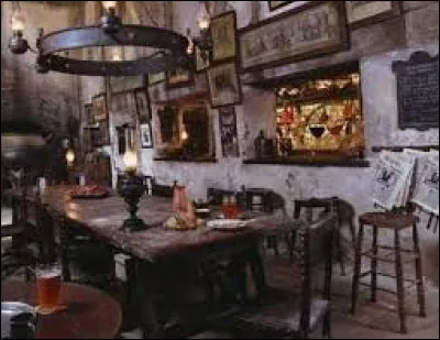 Au Chaudron Baveur, dans quelle chambre dort Harry ?