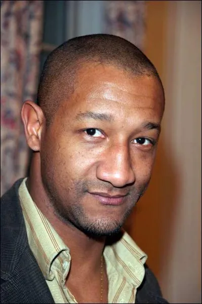 Acteur, policier dans 'Taxi' ou matre queue avec Ingrid Chauvin, c'est