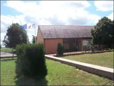Village de l'aire d'attraction Chalonnaise, Saint-Maurice-en-Rivi&egrave;re se situe en r&eacute;gion ...