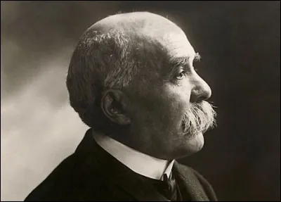 Qui est cet homme d'&Eacute;tat, ''p&egrave;re'' des brigades mobiles r&eacute;gionales de police mobile, surnomm&eacute;es ''brigades du Tigre'' ?