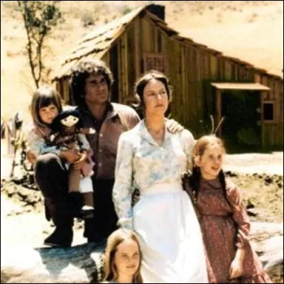 Quel &acirc;ge a Laura quand elle devient ma&icirc;tresse d'&eacute;cole ?